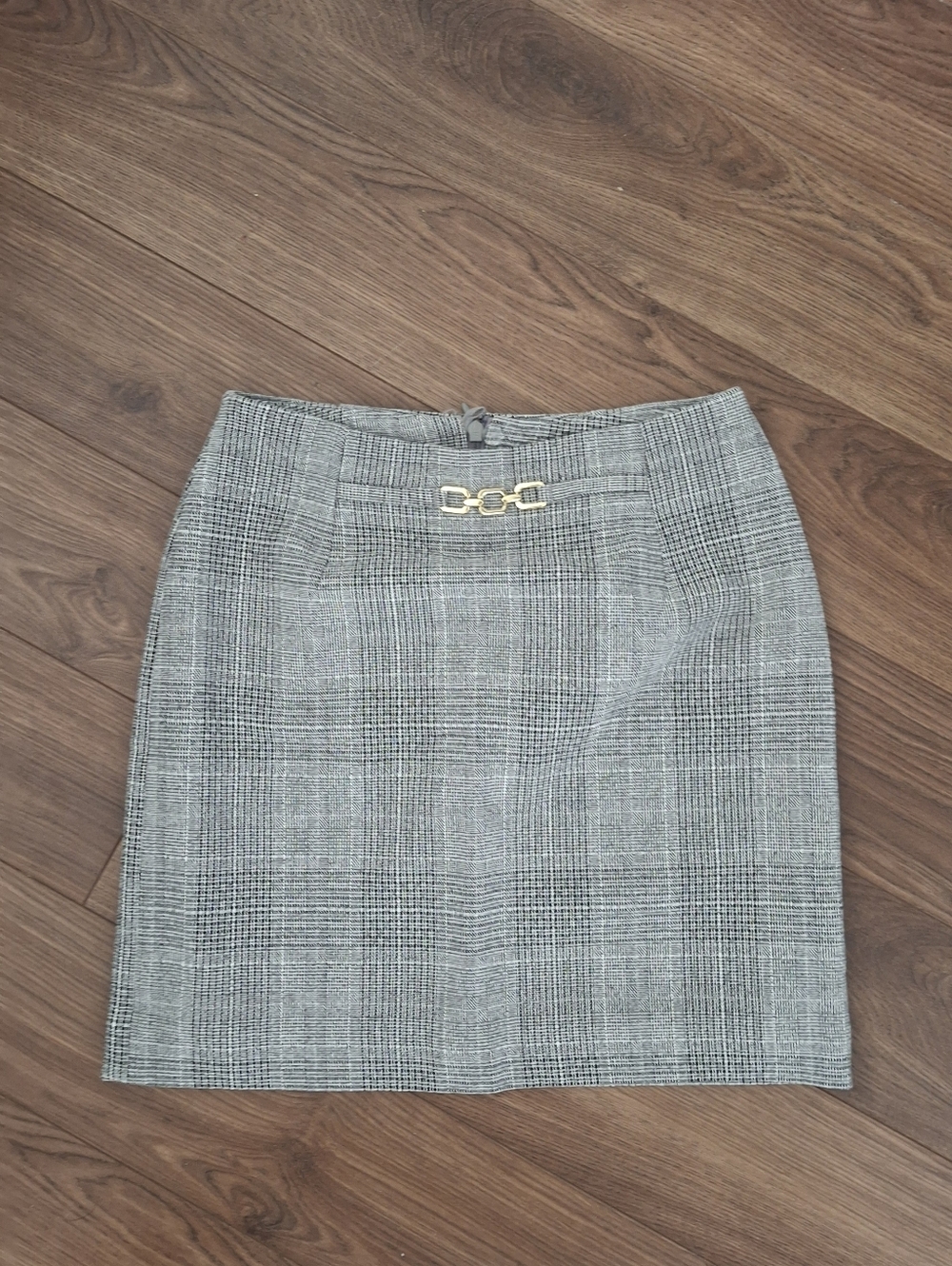 H&M Grey Plaid Mini Skirt with Gold Chain Detail